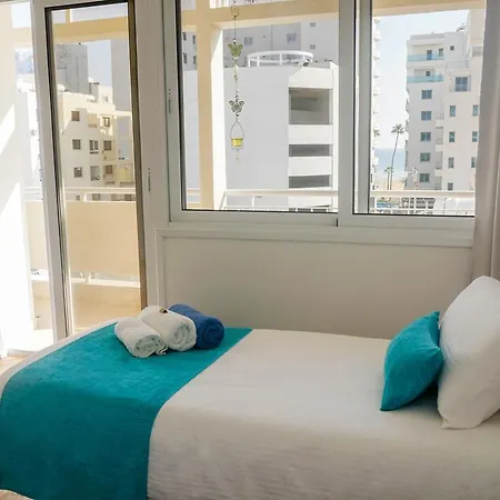 Lazuli Seaview 34 * לרנקה